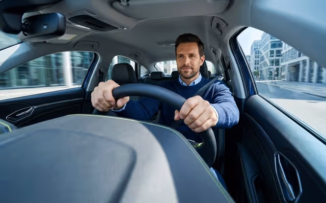 Mann am fahren