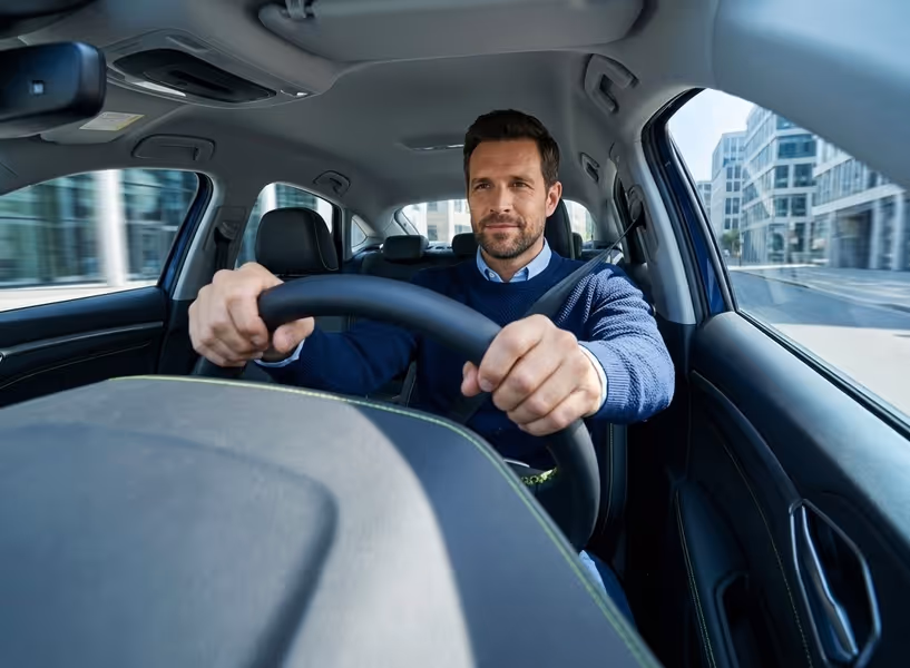 Mann am fahren